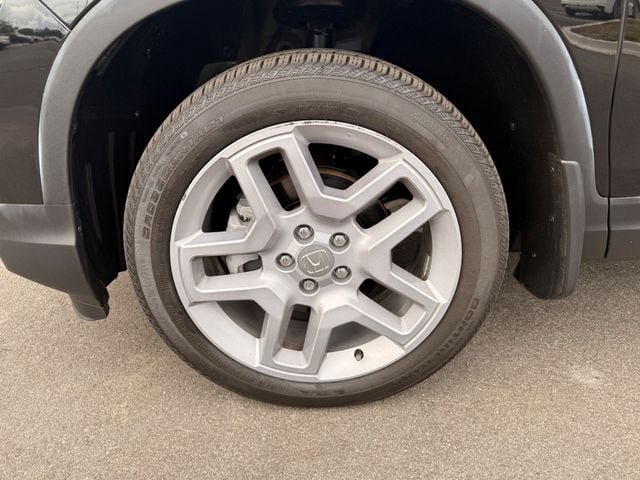 Used 2025 Honda Passport EX-L image 22