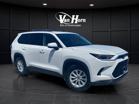 Used 2024 Toyota Grand Highlander AWD image 1