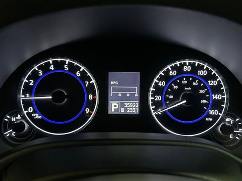 Used 2011 INFINITI G25 x w/ Moonroof Pkg image 14