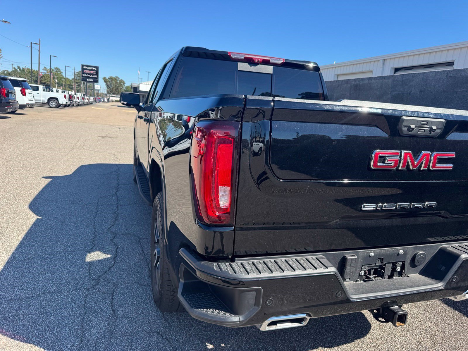 Certified 2026 GMC Sierra 1500 AT4 w/ AT4 Premium Package AWD/4WD image 16