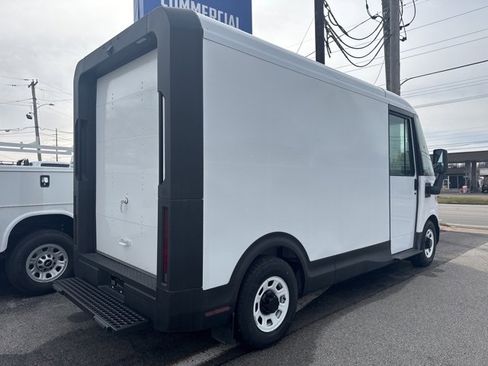 New 2025 Chevrolet Brightdrop 400 w/ Battery Pack, Max Range image 3