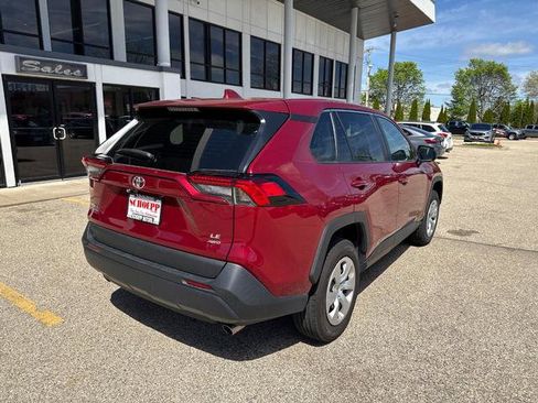 Used 2024 Toyota RAV4 LE AWD/4WD image 10