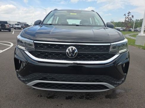 Used 2024 Volkswagen Taos S AWD/4WD image 3