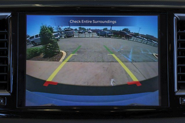 Used 2022 Chrysler Pacifica Touring-L FWD image 16