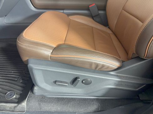 Used 2025 Ford Expedition King Ranch AWD/4WD image 16