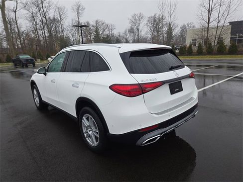 Used 2023 Mercedes-Benz GLC 300 4MATIC image 5