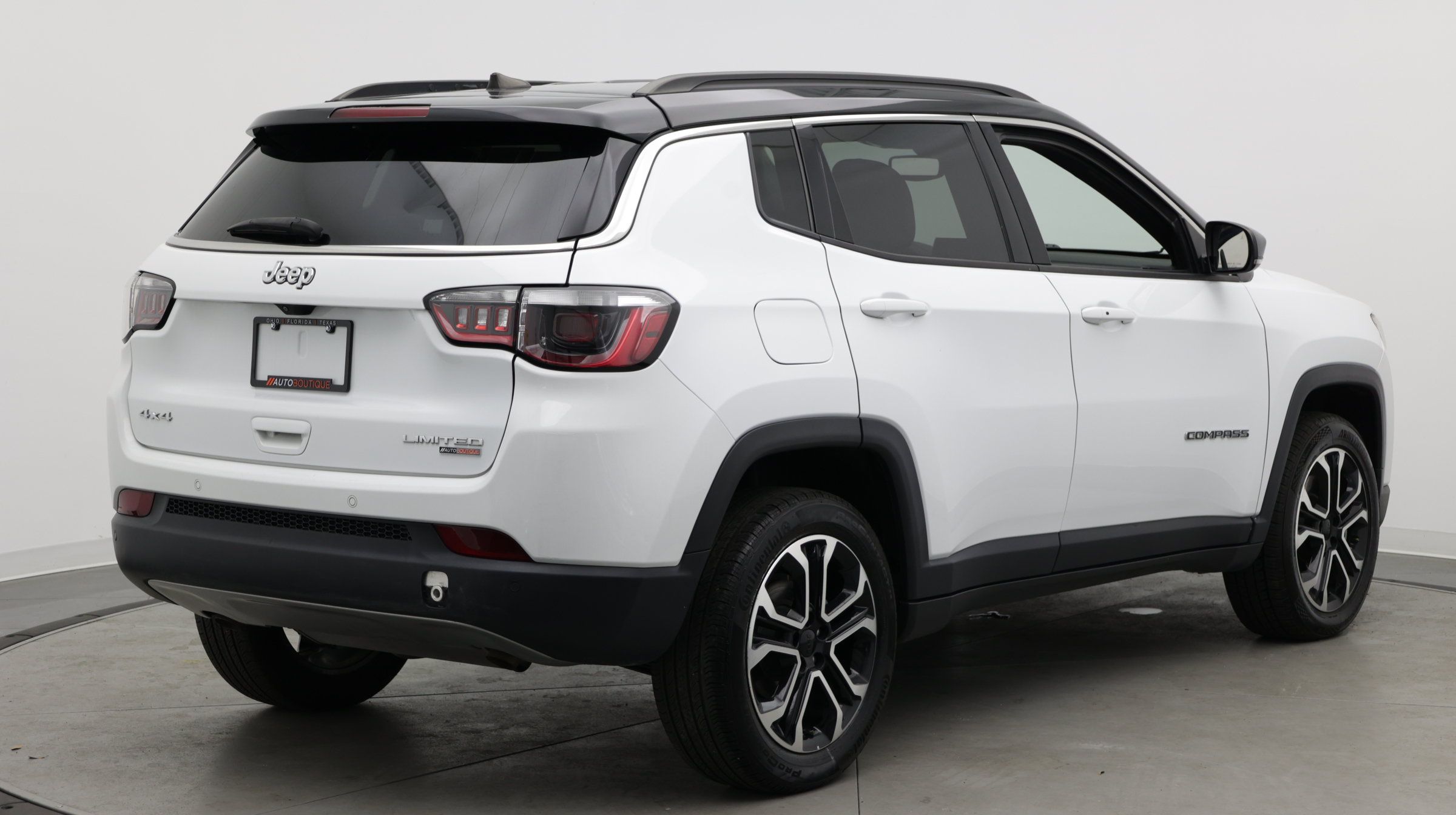Used 2024 Jeep Compass Limited AWD/4WD image 7