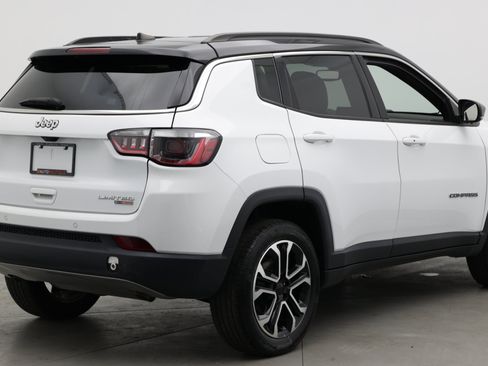 Used 2024 Jeep Compass Limited AWD/4WD image 7