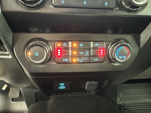 Used 2020 Ford F250 XLT w/ XLT Premium Package image 17