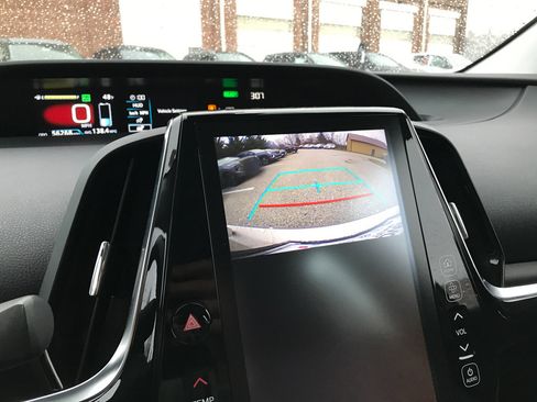 Used 2018 Toyota Prius Prime Advanced image 18