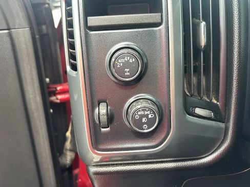 Used 2018 Chevrolet Silverado 1500 LT w/ All Star Edition AWD/4WD image 20