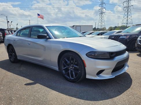 Used 2021 Dodge Charger SXT w/ Blacktop Package RWD image 23