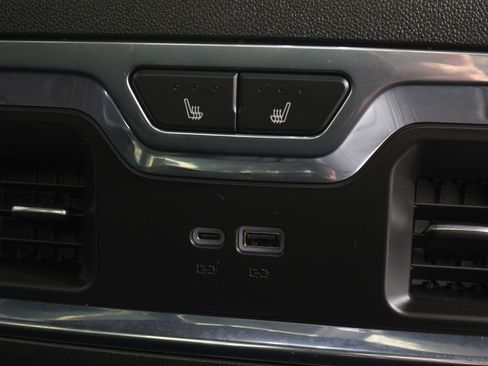 Used 2026 Chevrolet Silverado 1500 High Country w/ High Country Premium Package RWD image 11
