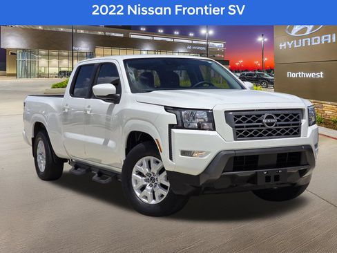 Used 2022 Nissan Frontier SV w/ Technology Package RWD image 1