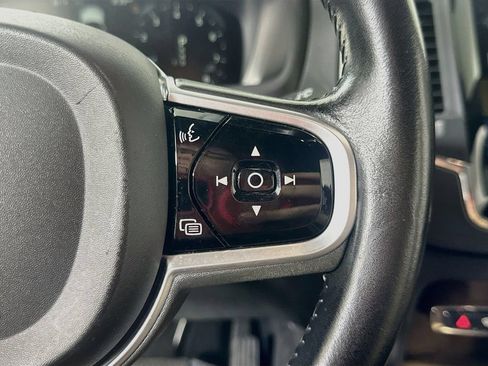 Used 2019 Volvo XC90 T6 Momentum w/ Protection Package Premier AWD/4WD image 25