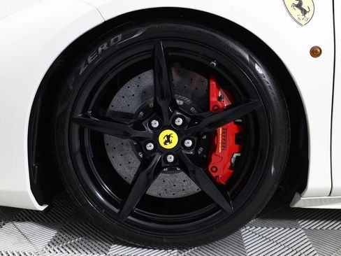 Used 2017 Ferrari 488 Spider image 60