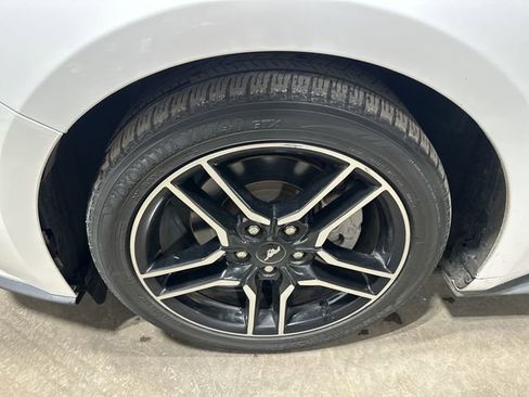 Used 2020 Ford Mustang Premium image 22