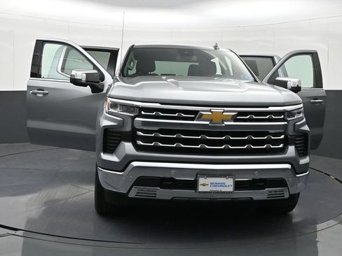 Certified 2025 Chevrolet Silverado 1500 LTZ AWD/4WD image 44