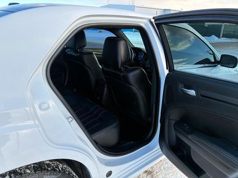 Used 2013 Chrysler 300 S image 21