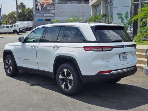 Used 2024 Jeep Grand Cherokee Limited 4xe AWD/4WD image 6