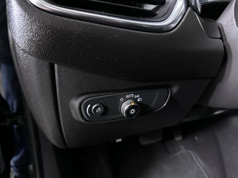 Used 2024 Chevrolet Equinox LT AWD/4WD image 18