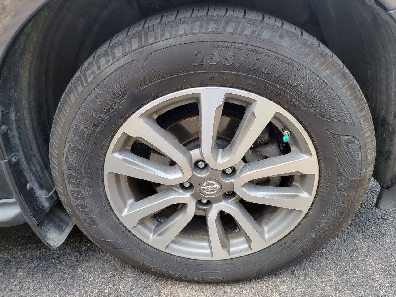 Used 2014 Nissan Pathfinder SL w/ SL Premium Package FWD image 19