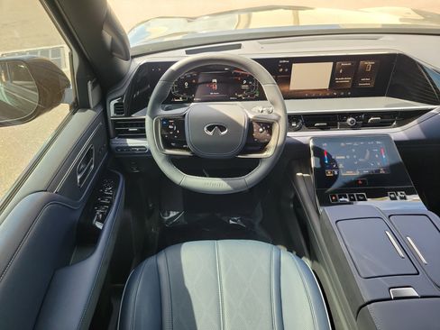 Certified 2026 INFINITI QX80 4WD w/ Sport Exterior Package image 8