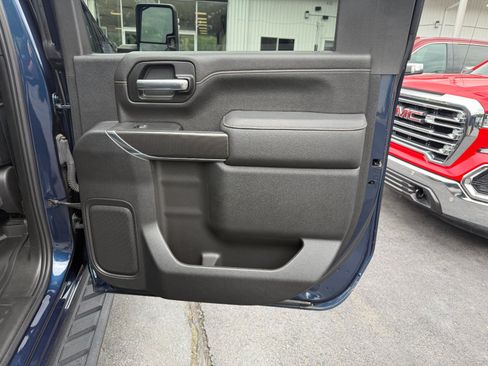 Used 2022 GMC Sierra 2500 AT4 w/ Snow Plow Prep/Camper Package AWD/4WD image 23