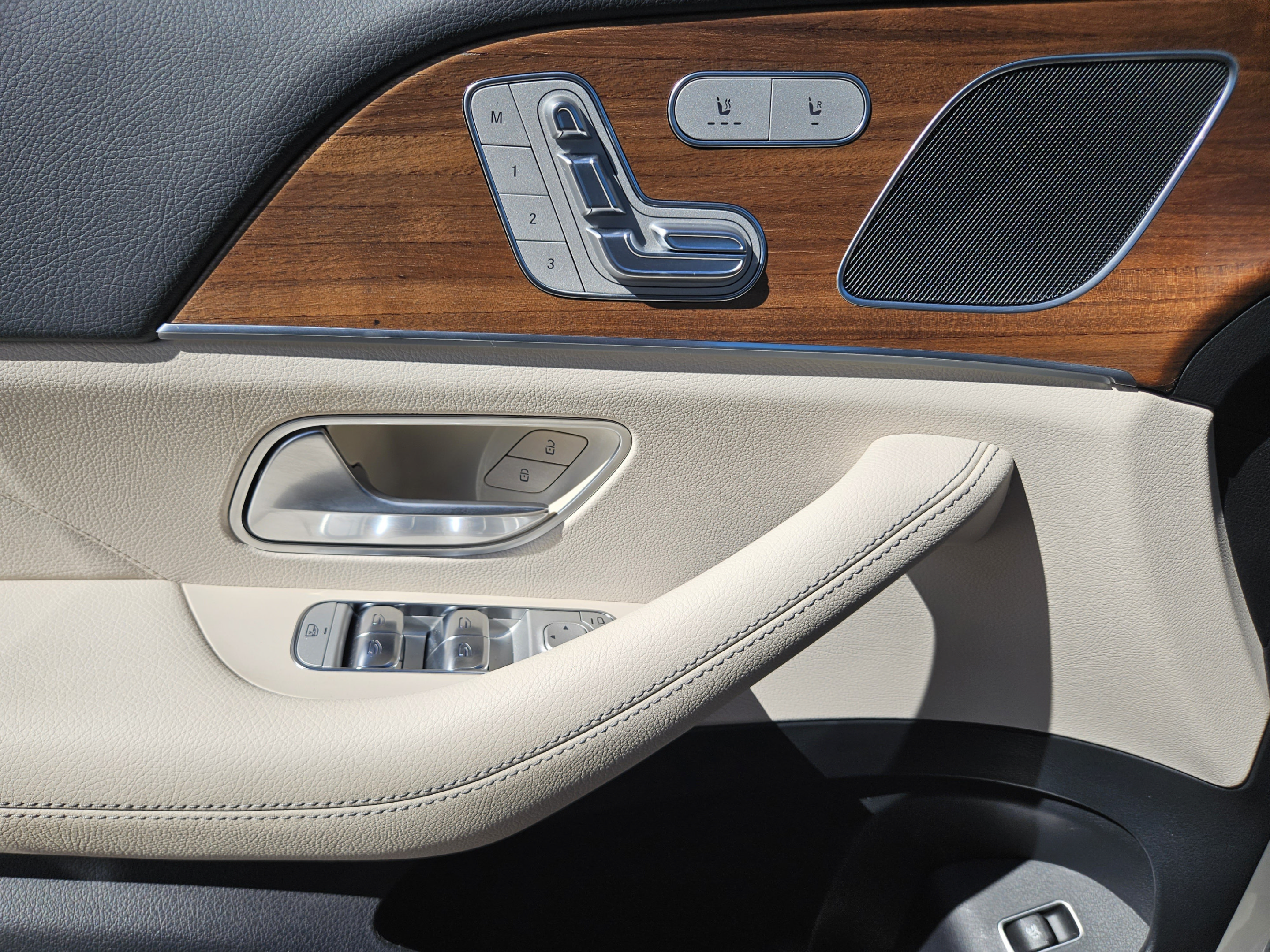 Certified 2026 Mercedes-Benz GLE 450 4MATIC Coupe image 23