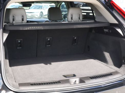 Used 2019 Cadillac XT4 Premium Luxury image 25