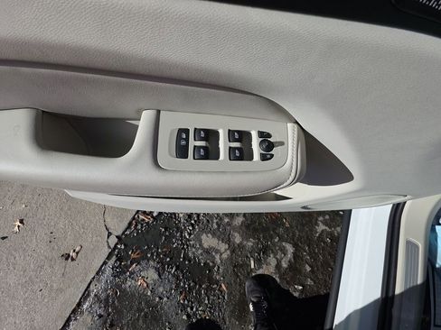 New 2026 Volvo XC60 B5 Ultra w/ Protection Package Premier image 38