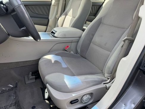 Used 2011 Ford Taurus SEL w/ 201A Rapid Spec Order Code AWD/4WD image 4