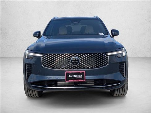 New 2026 Volvo XC90 T8 Plus w/ Protection Package Premier image 6