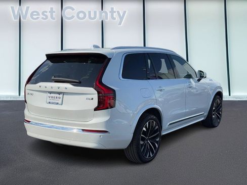 Certified 2025 Volvo XC90 B6 Plus image 4