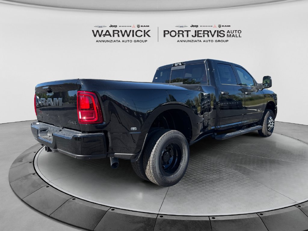 New 2026 RAM 3500 Big Horn AWD/4WD image 5
