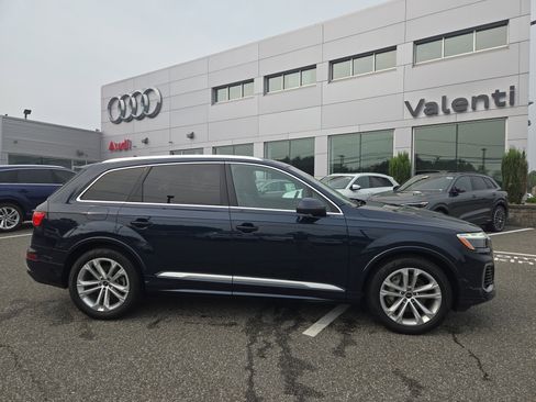 Certified 2025 Audi Q7 3.0T Prestige w/ Prestige Package image 1