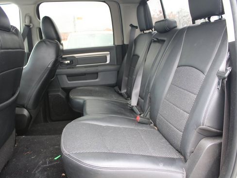 Used 2018 RAM 2500 Big Horn image 25