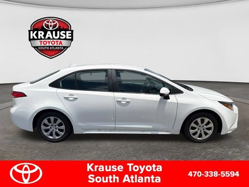 Used 2026 Toyota Corolla LE FWD image 4