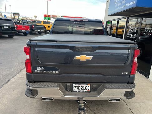 Used 2022 Chevrolet Silverado 1500 LTZ w/ LTZ Premium Package image 6