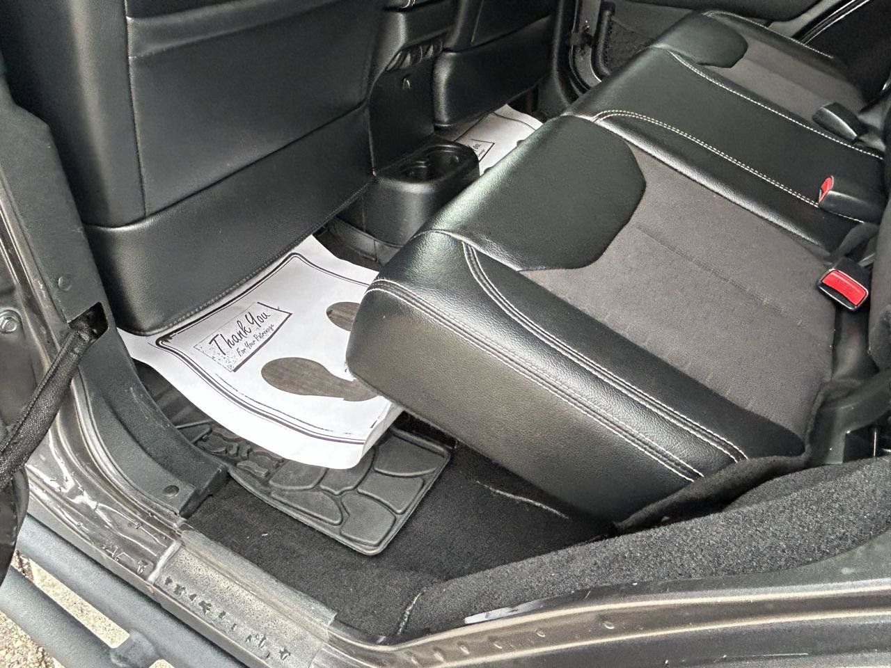 Used 2018 Jeep Wrangler Unlimited Sport AWD/4WD image 9