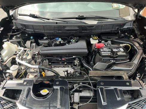 Used 2015 Nissan Rogue SV AWD/4WD image 11