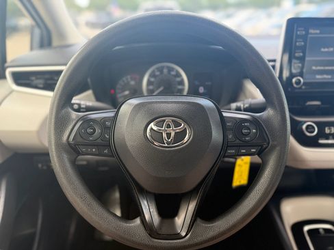 Used 2021 Toyota Corolla LE w/ Carpet Mat Package (TMS) FWD image 18