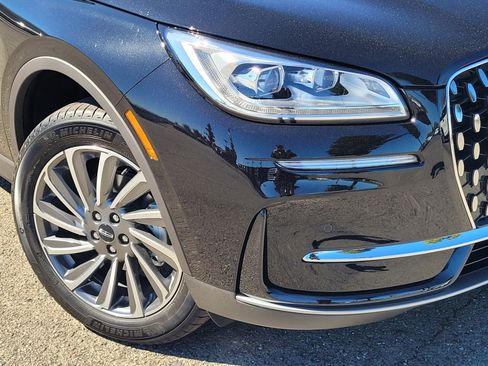 New 2025 Lincoln Corsair Reserve image 6