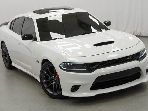 Certified 2023 Dodge Charger Scat Pack w/ Plus Group image 10
