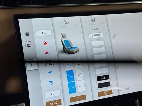 New 2026 Land Rover Range Rover SE image 23