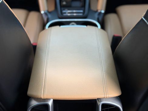 Used 2015 Porsche Cayenne Diesel image 38