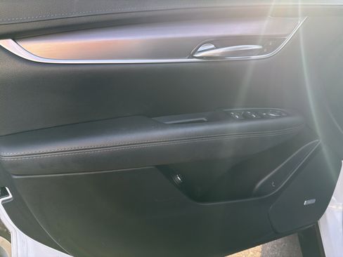 Used 2022 Cadillac XT5 Luxury image 9