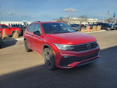 Used 2024 Volkswagen Tiguan SE R-Line