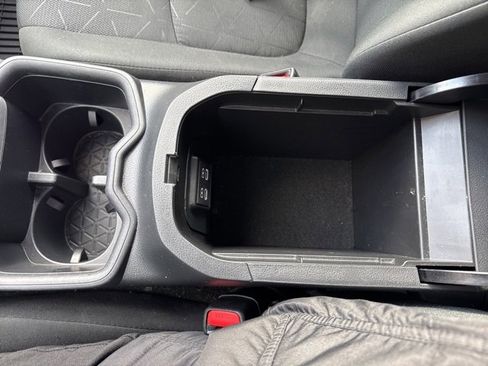 Used 2024 Toyota RAV4 XLE image 19