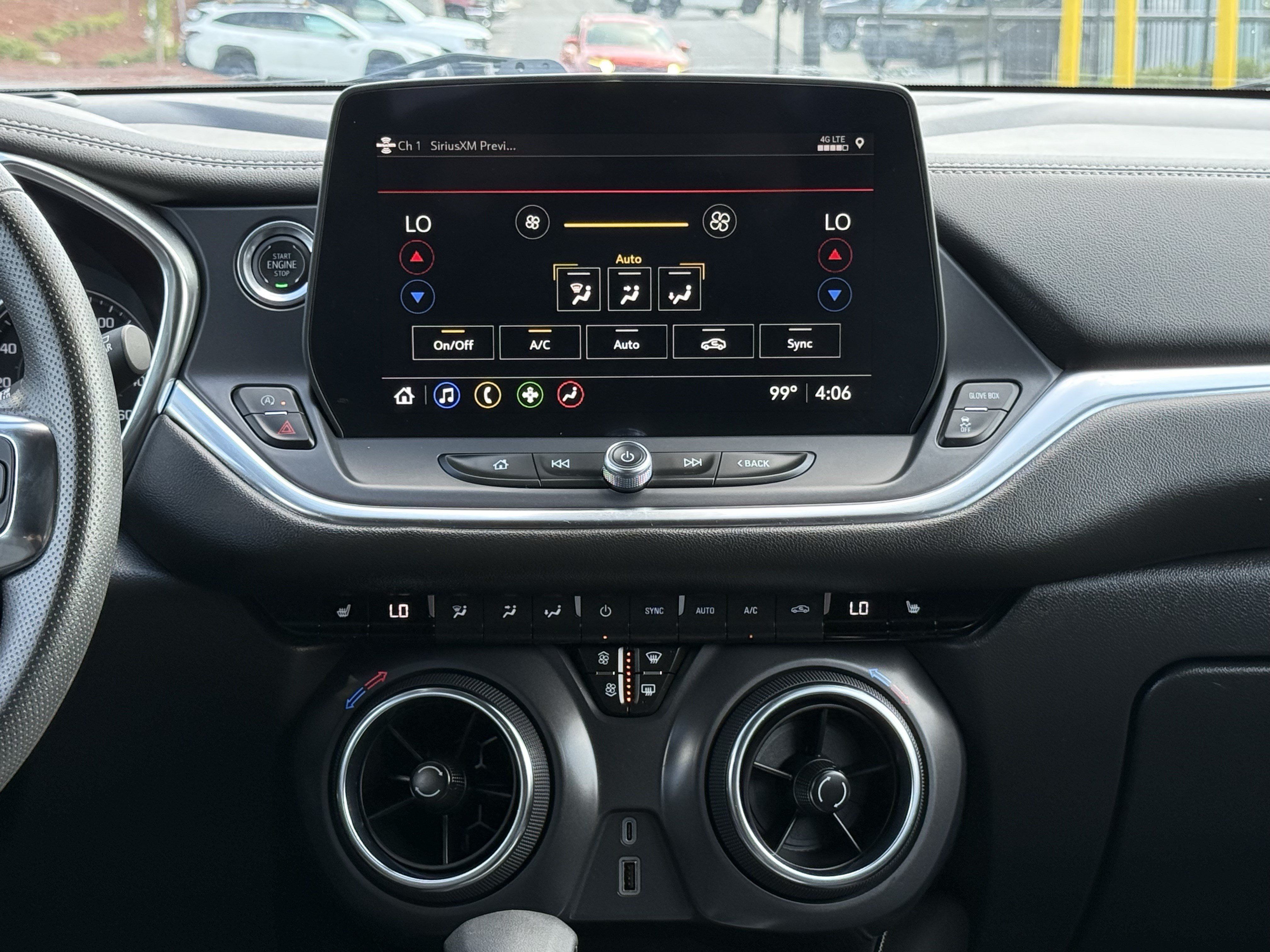 Used 2025 Chevrolet Blazer LT FWD image 30